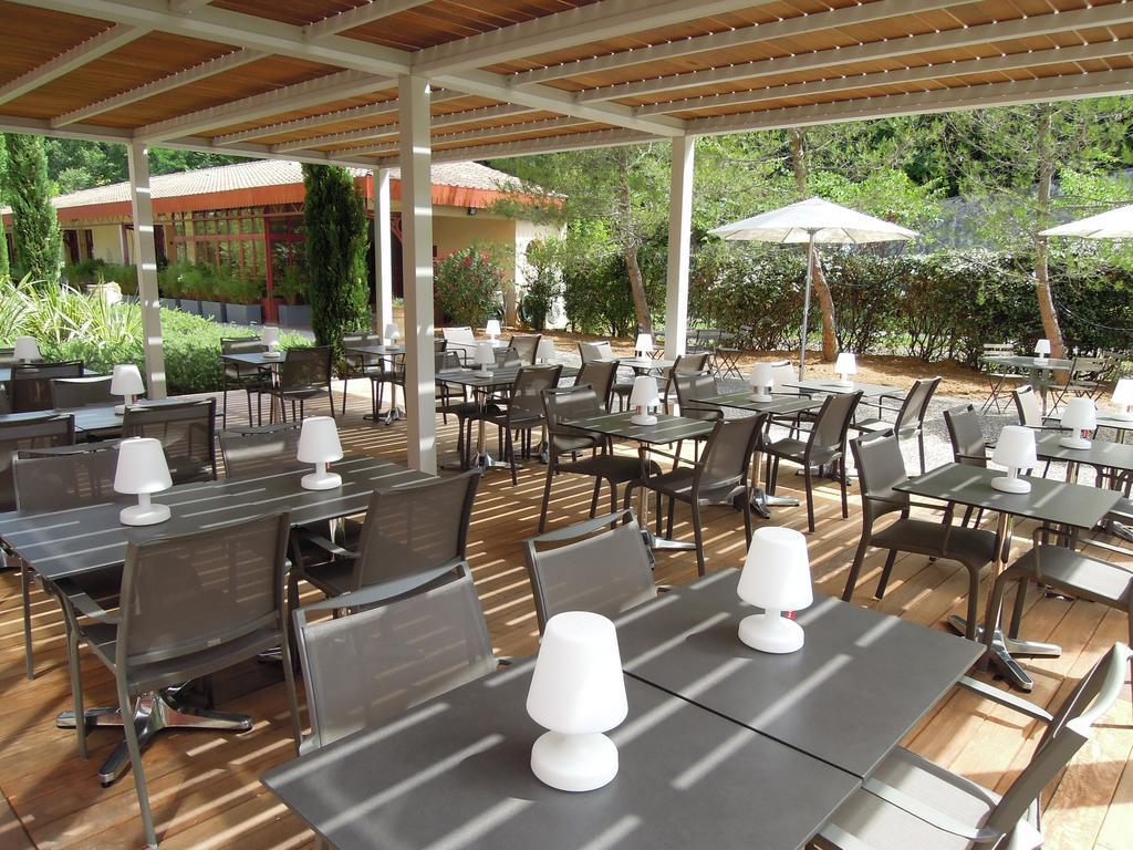 Hotel Estelou Sommières Zewnętrze zdjęcie