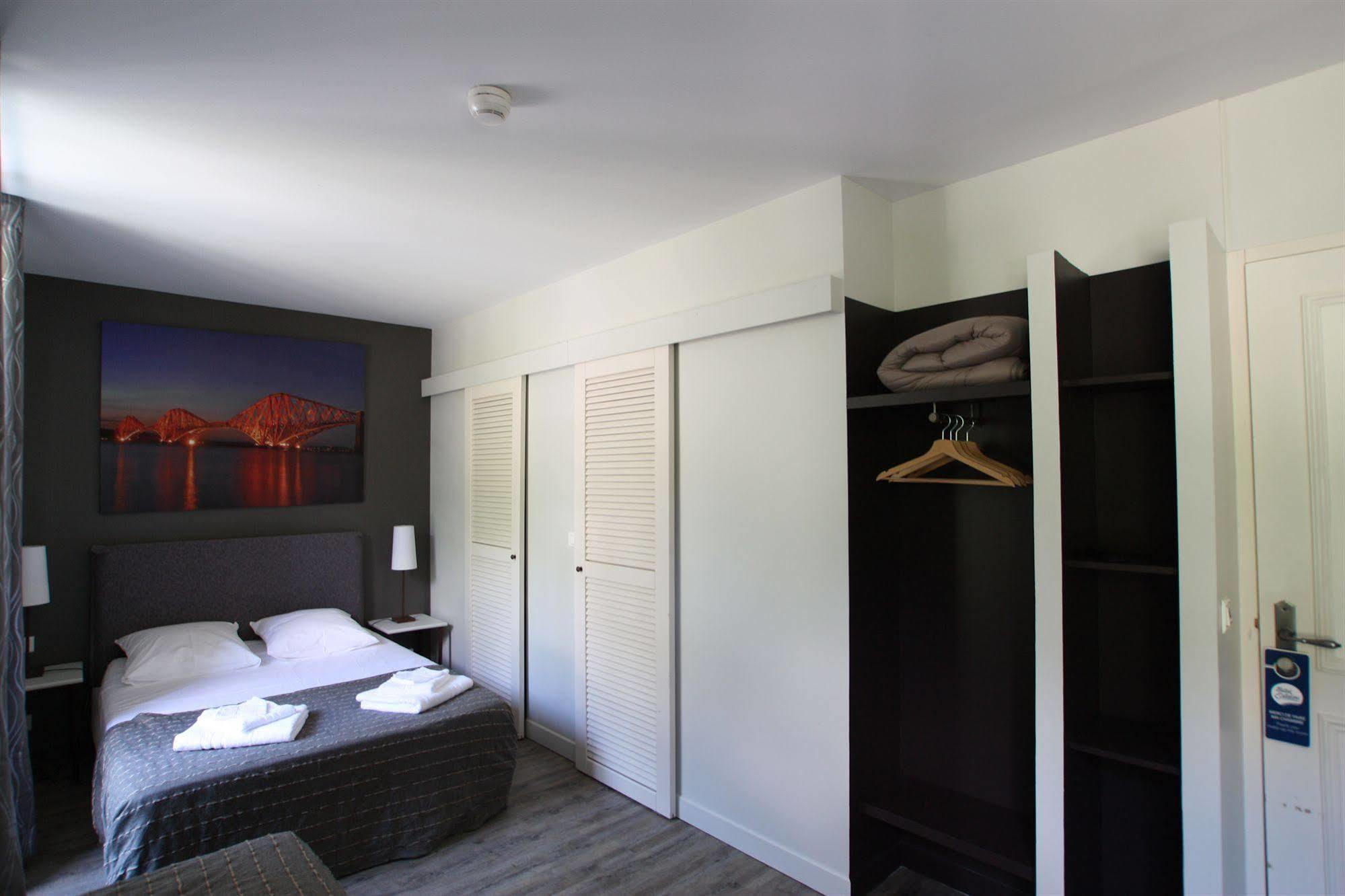 Hotel Estelou Sommières Zewnętrze zdjęcie